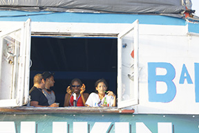 Spectators9833web